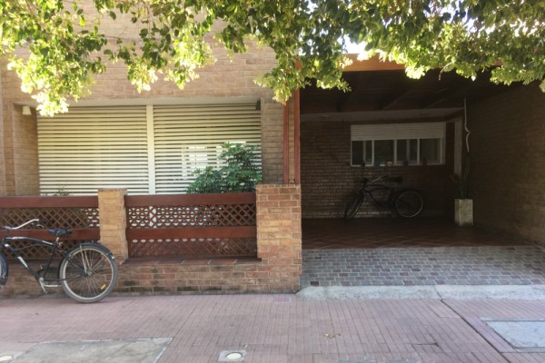 Casa Calle Uruguay 233