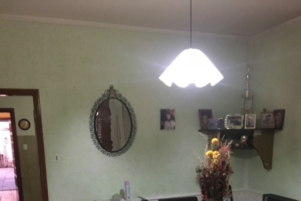 Casa Calle Paraná esquina 25 de Febrero