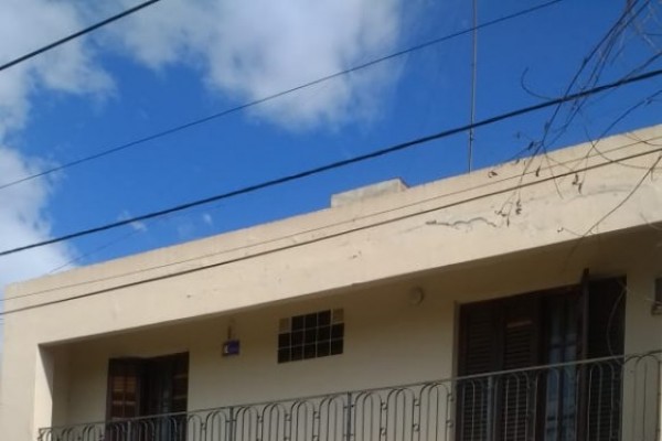 CASA CALLE B. MITRE s/n AL 1100