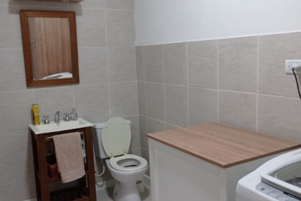 Casa Calle Belgrano al 350 con Local - Excelente Oportunidad