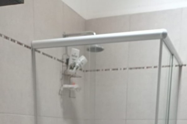 Casa Calle Belgrano al 350 con Local - Excelente Oportunidad