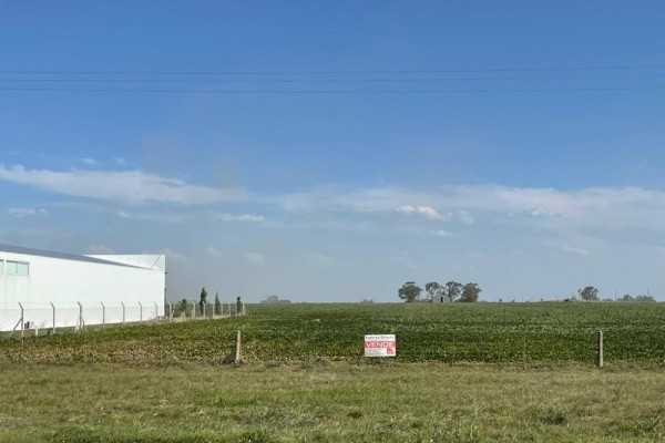 Predio de 7380 M2 sobre Ruta E-79 a Río Tercero