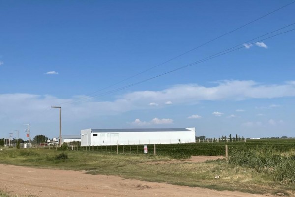 Predio de 7380 M2 sobre Ruta E-79 a Río Tercero