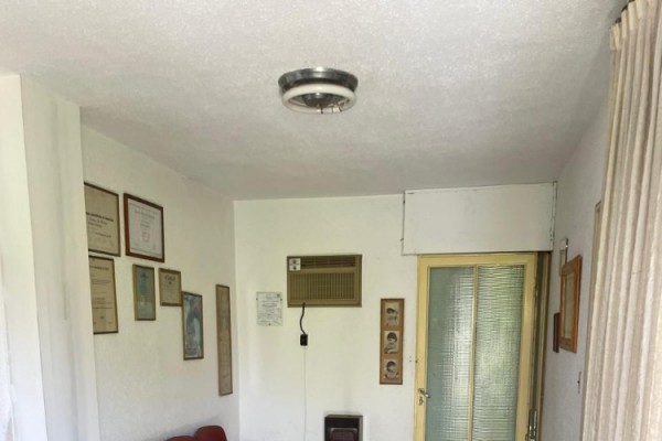 Casa Calle 9 de Julio Frente Plaza San Martín