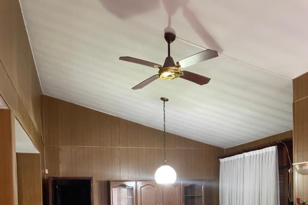 Casa Calle Lamadrid y Velez Sárfield