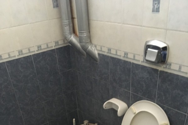 CASA EN VENTA. Santa Cruz esq. Pueyrredon