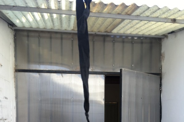 CASA EN VENTA. Santa Cruz esq. Pueyrredon