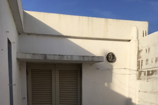 CASA EN VENTA. Santa Cruz esq. Pueyrredon