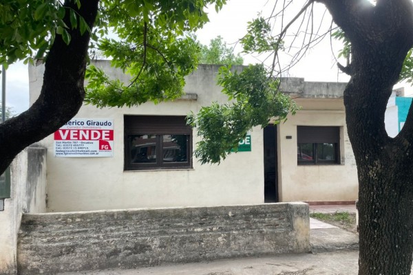 CASA EN VENTA. TOMAS GARZON 510