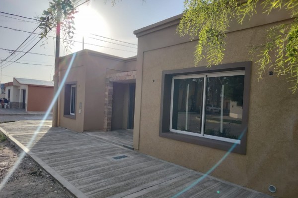 Casa  Saenz Peña  y Yapeyú