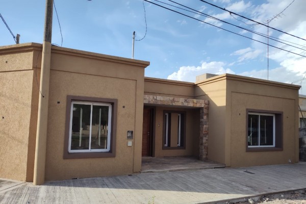 Casa  Saenz Peña  y Yapeyú