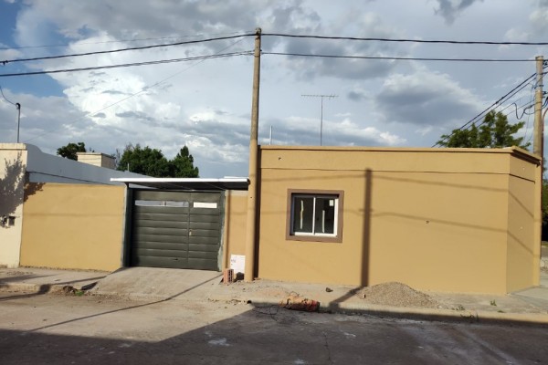 Casa  Saenz Peña  y Yapeyú