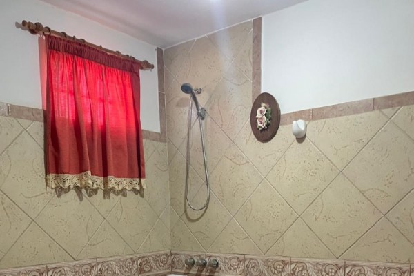 Calle Alem esquina Lamadrid