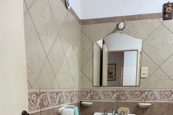 Calle Alem esquina Lamadrid