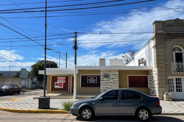 Calle LAs Heras esquina Ituzaingó