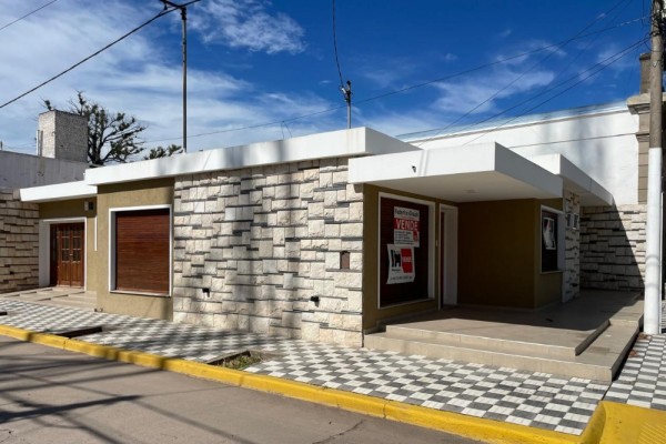 Calle LAs Heras esquina Ituzaingó