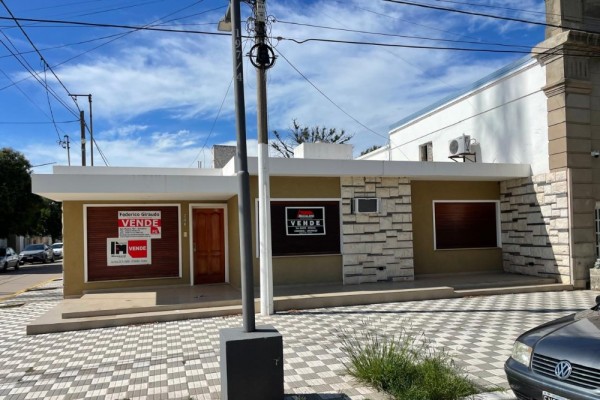 Calle LAs Heras esquina Ituzaingó